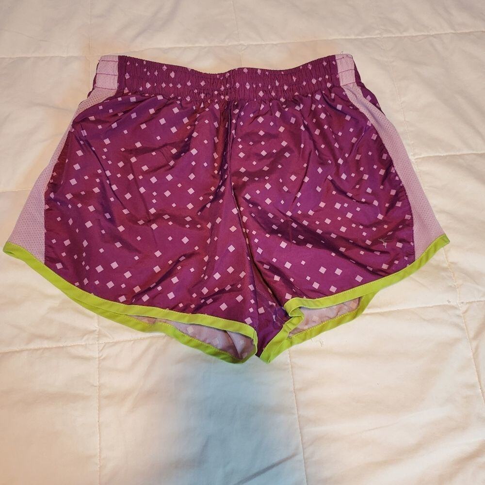 Danskin now XL 14-16 girls purple athletic running shorts